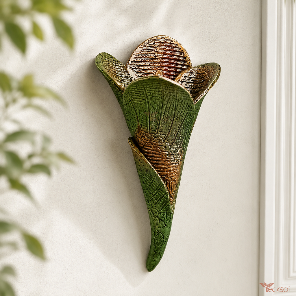 Tecksoi Bengal Terracotta Hanging Planter - Indoor Outdoor Wall Pot