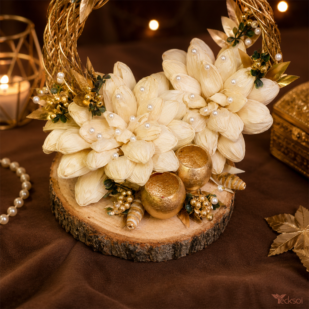 Tecksoi Handmade Wooden Decorative Platter With Palm Leaves & Pearl Festive Centerpiece