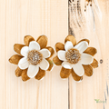Tecksoi Kalixa Sola Wood Flower – Handcrafted Premium Floral Decor with Elegant Natural Charm | Pack Of 10