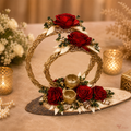 Tecksoi Lata Ring Wooden Platter With Cannella Berries & Sola Flower