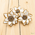 Tecksoi Starshine Bloom Sola Wood Flower – Luxury Handcrafted Floral Decor with Natural Elegance | Pack Of 10